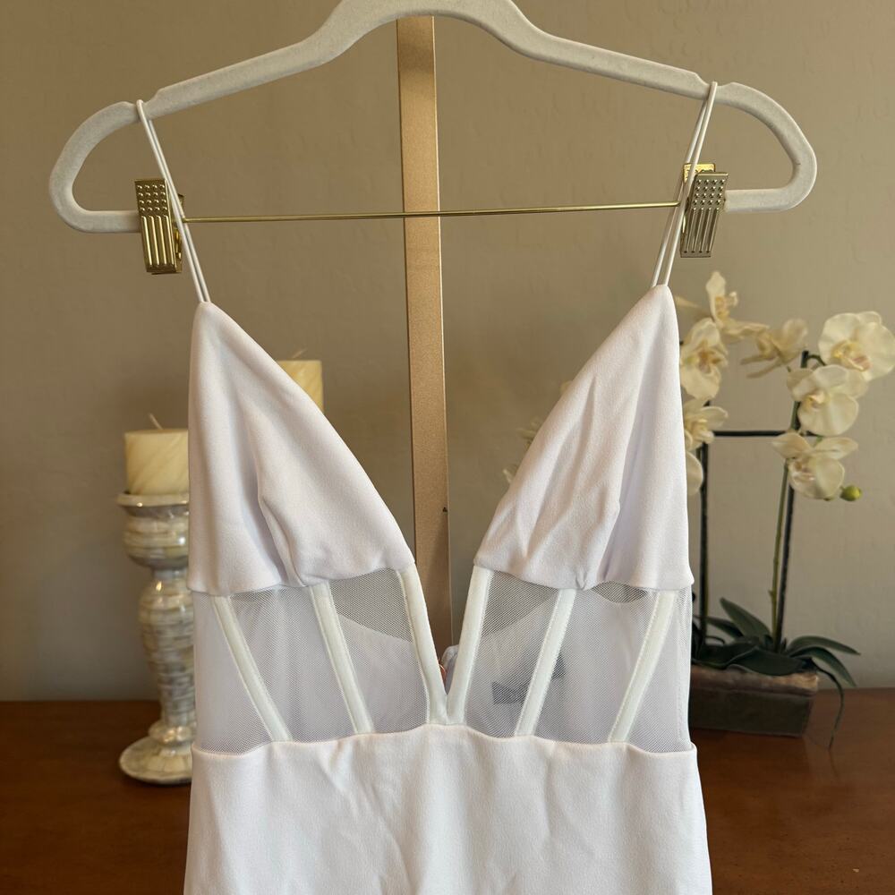 Nookie Sade Mesh Gown White Size Medium $319 Retail - Picture 6 of 9